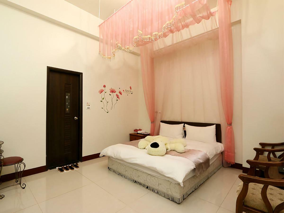 Leisure Homestay Kota Hualien Bagian luar foto