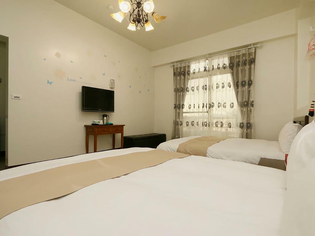 Leisure Homestay Kota Hualien Bagian luar foto